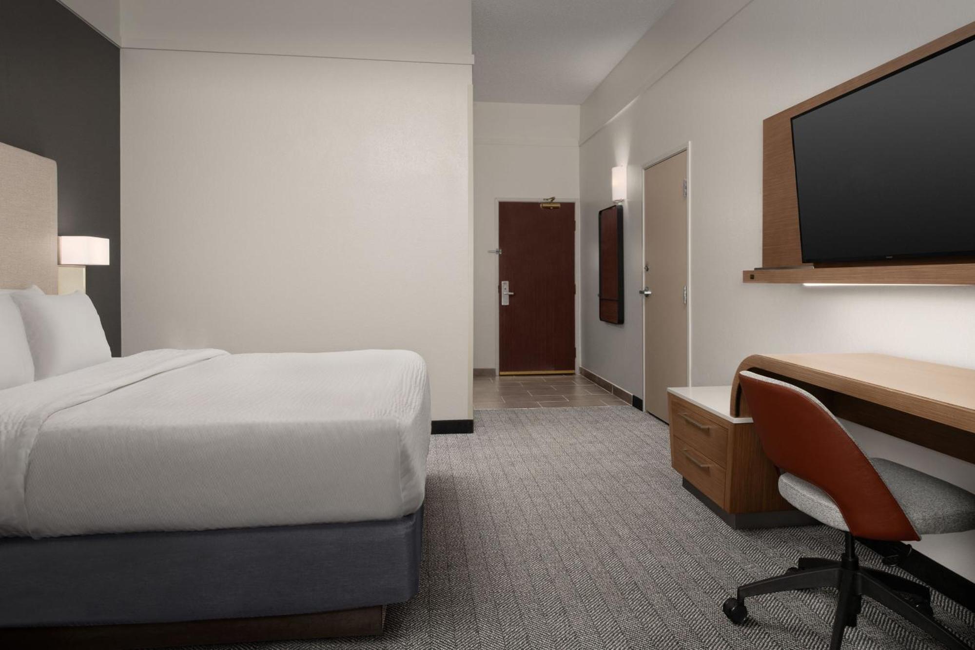 Courtyard By Marriott Dothan Exterior photo